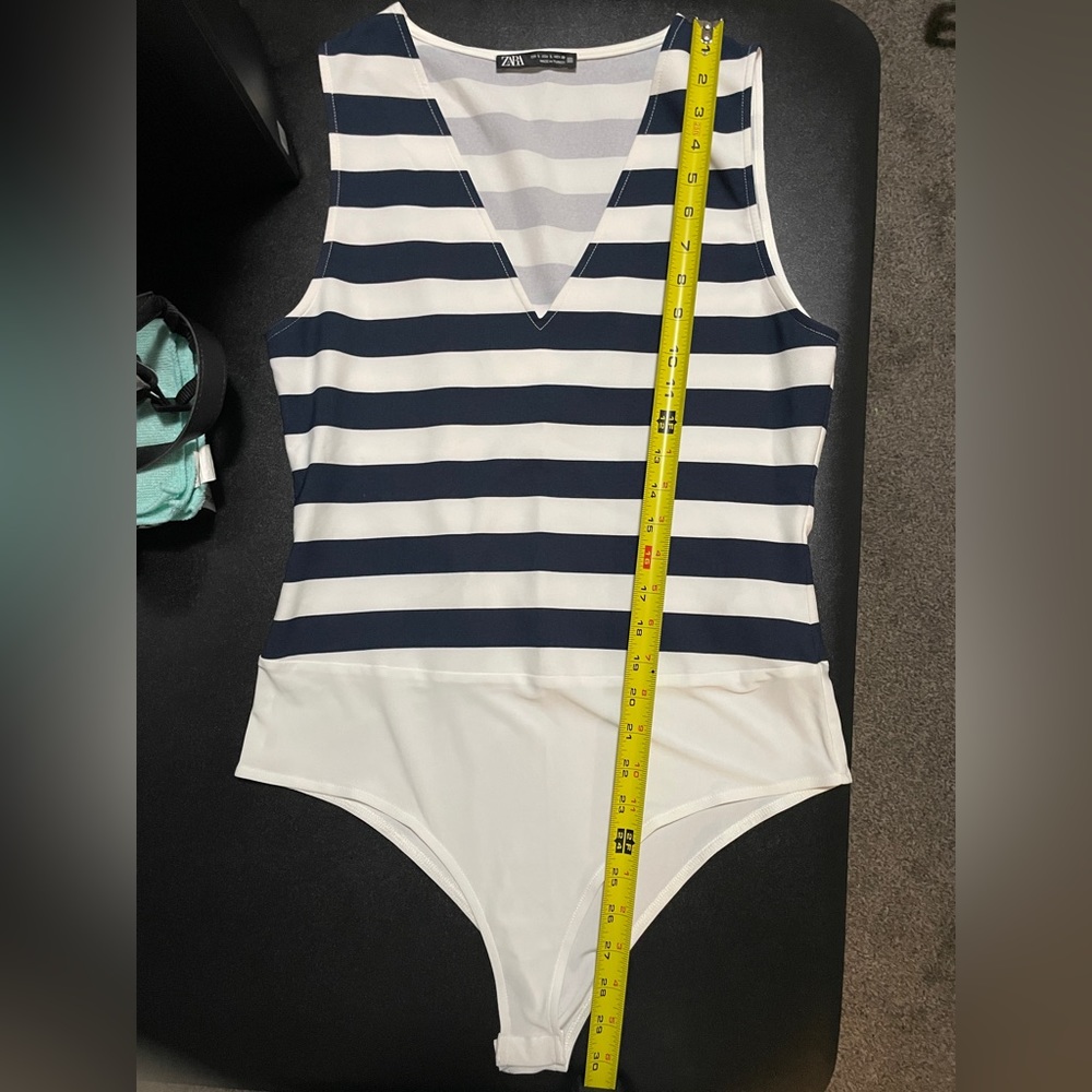 Zara nautical navy blue white body large - Picture 5 of 6